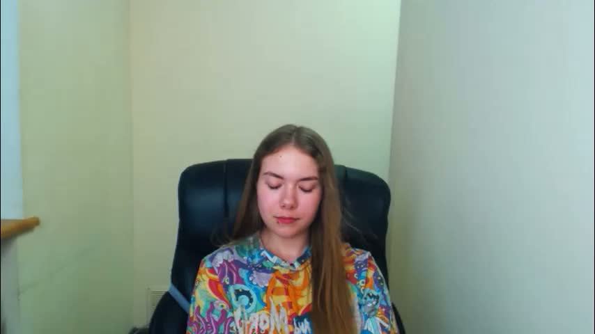 zoey_deuttch Cam Model Chat March 23, 2026