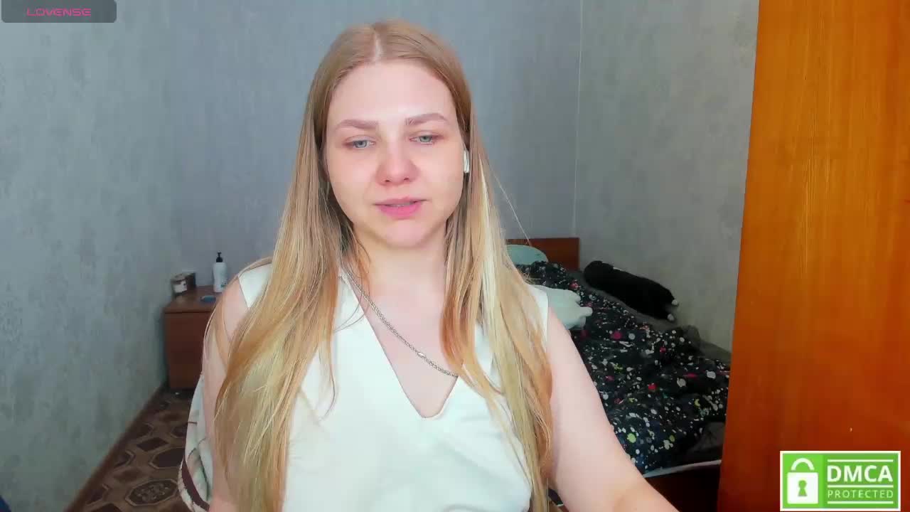 Emma-Frizea Cam Model Chat March 23, 2026