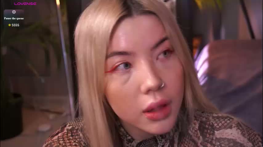 lindathacker Cam Model Chat March 24, 2026