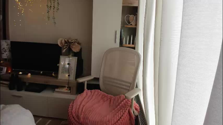 bestgirl_ofthe_neighborhood Cam Model Chat March 24, 2026