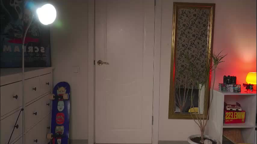 roxannabrik Cam Model Chat March 24, 2026