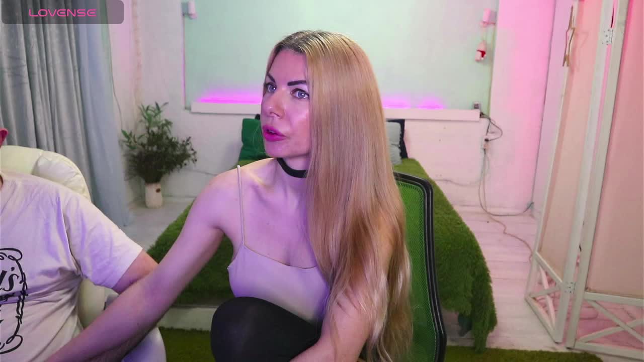 AlisaAleks Cam Model Chat March 24, 2026