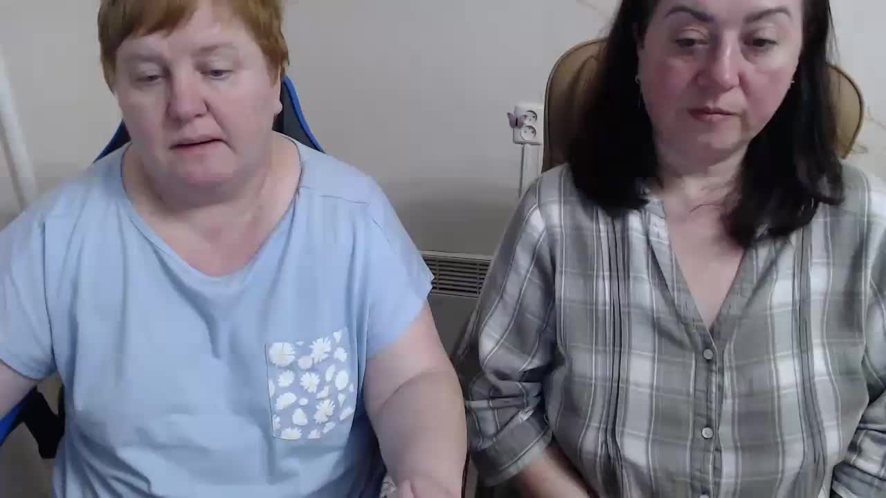 XMollyJaneEX Cam Model Chat March 24, 2026