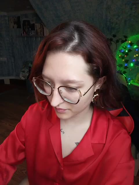 Mari_Gold Cam Model Chat March 24, 2026