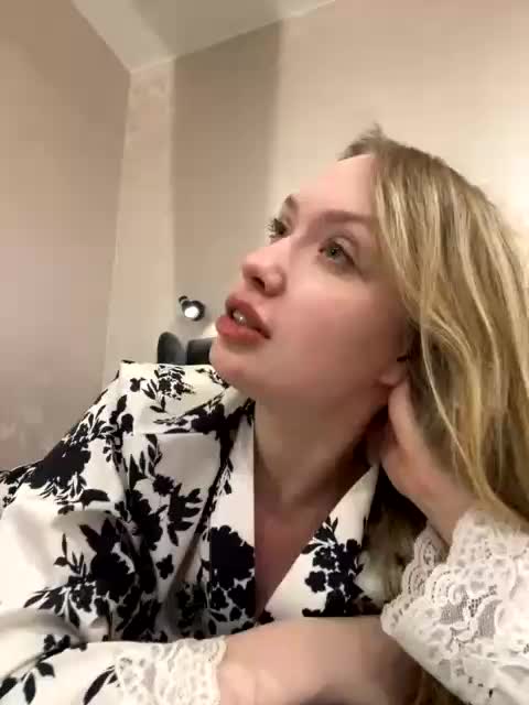 NicoleRicci Cam Model Chat March 24, 2026