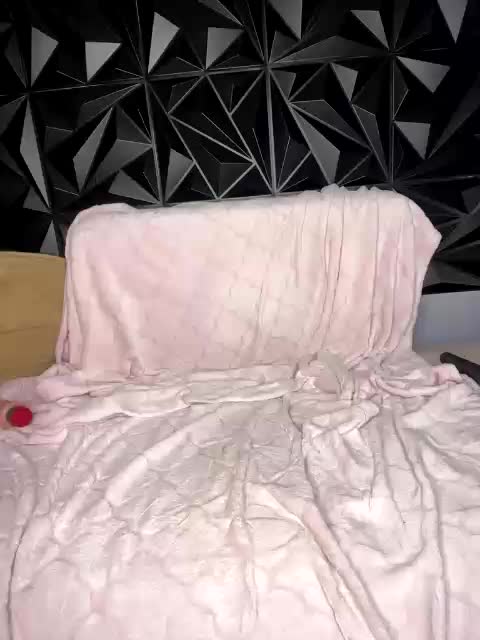 LYALYAtop Cam Model Chat March 25, 2026