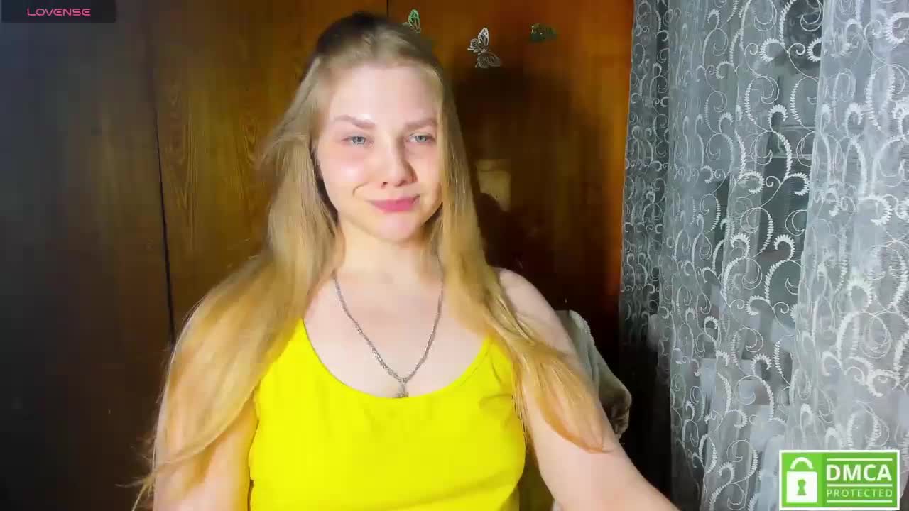 Emma-Frizea Cam Model Chat March 25, 2026