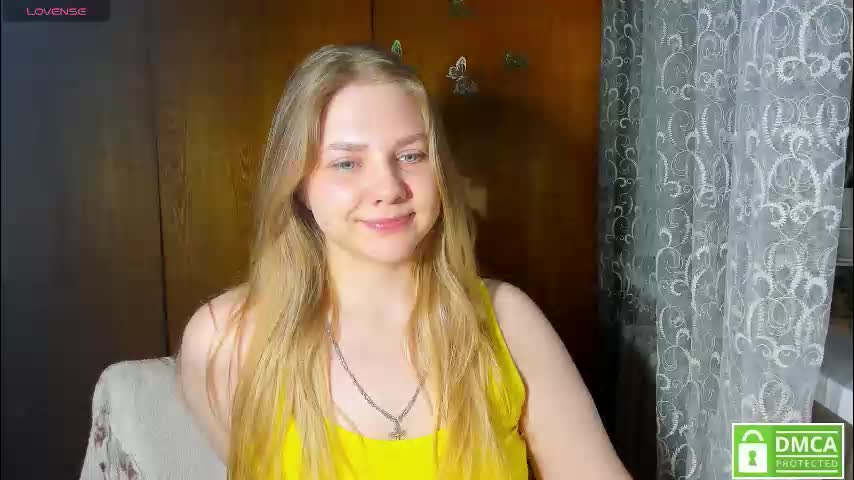 emmafrizea Cam Model Chat March 25, 2026