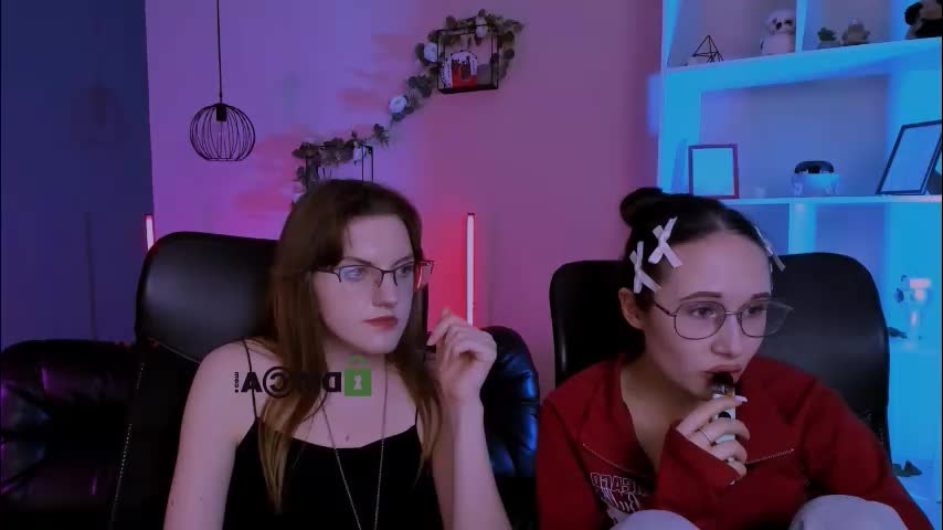 mona_cloud Cam Model Chat March 25, 2026