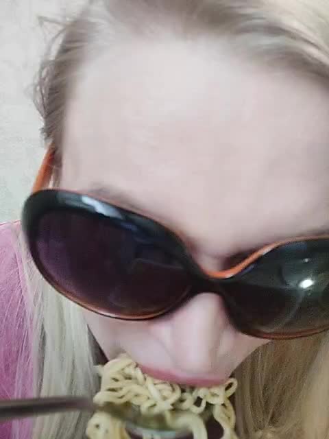 Milka_Milf Cam Model Chat March 25, 2026