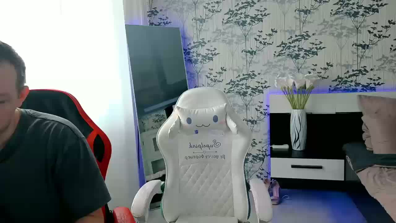 Cornflakes Cam Model Chat March 25, 2026