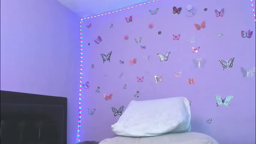 dilay__x Cam Model Chat March 25, 2026