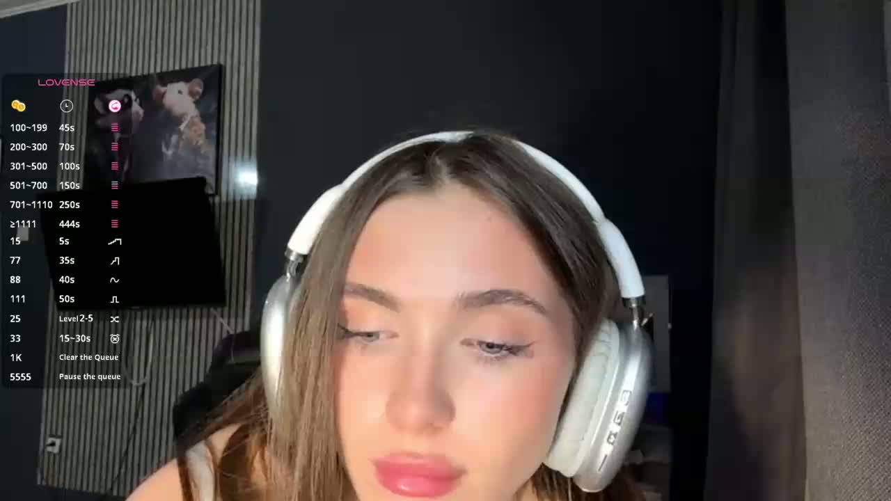 NydiaFuelling Cam Model Chat March 25, 2026