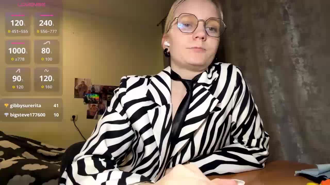 YOUR-TOP-PASSOIN Cam Model Chat March 25, 2026