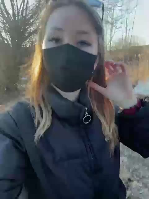 Sun-Moon Cam Model Chat March 26, 2026