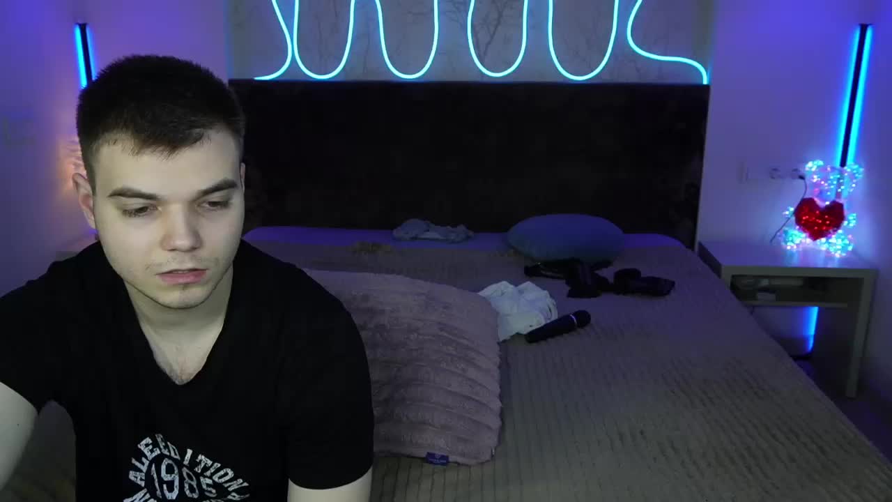 VikkiAndGeorge Cam Model Chat March 26, 2026