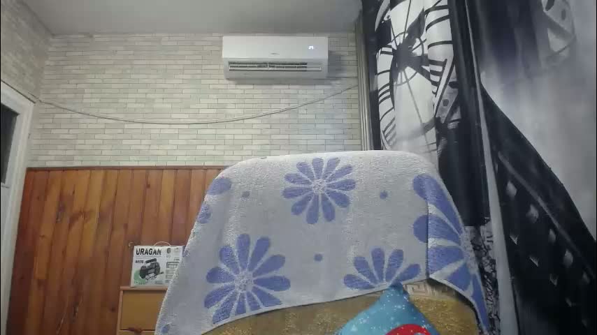 xxxnewlywedsxxx Cam Model Chat March 26, 2026