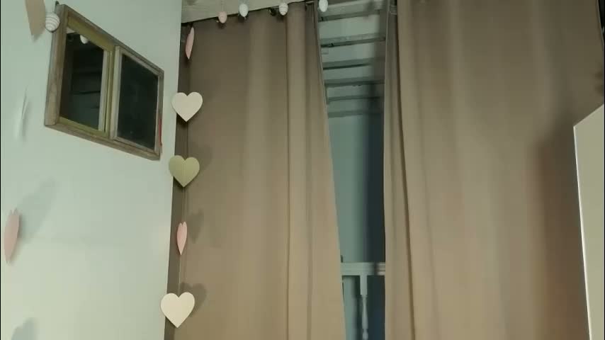 lola_belgium Cam Model Chat March 26, 2026