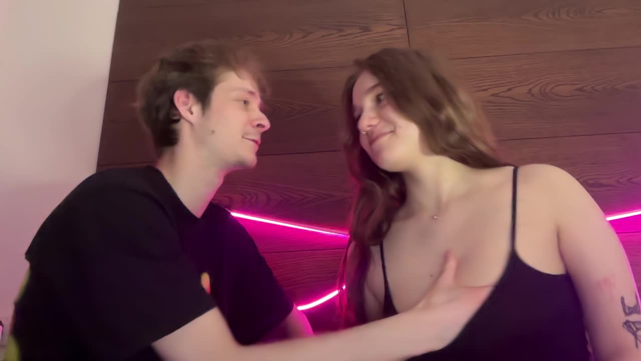 titsDestroy2007 Cam Model Chat March 26, 2026