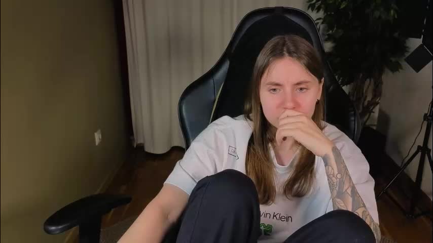 _lovelylove_ Cam Model Chat March 26, 2026