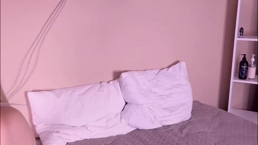 hanky_moon Cam Model Chat March 27, 2026