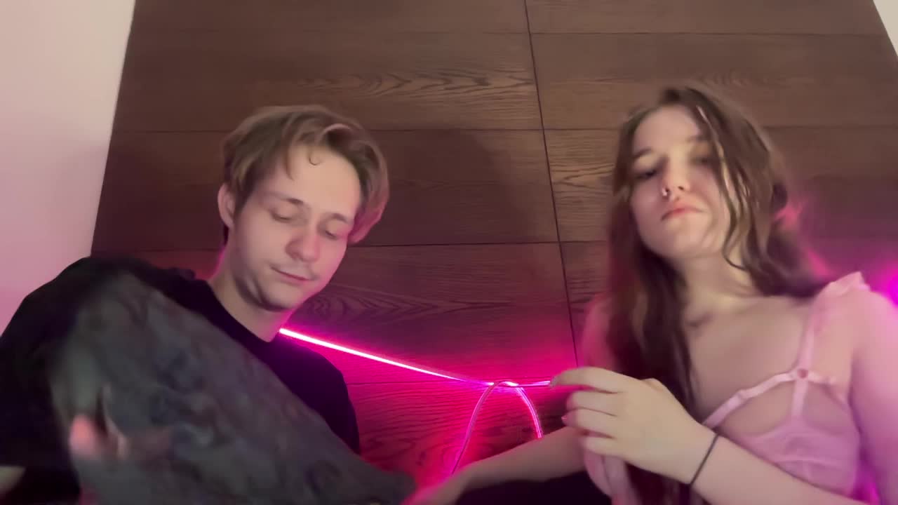 titsDestroy2007 Cam Model Chat March 27, 2026