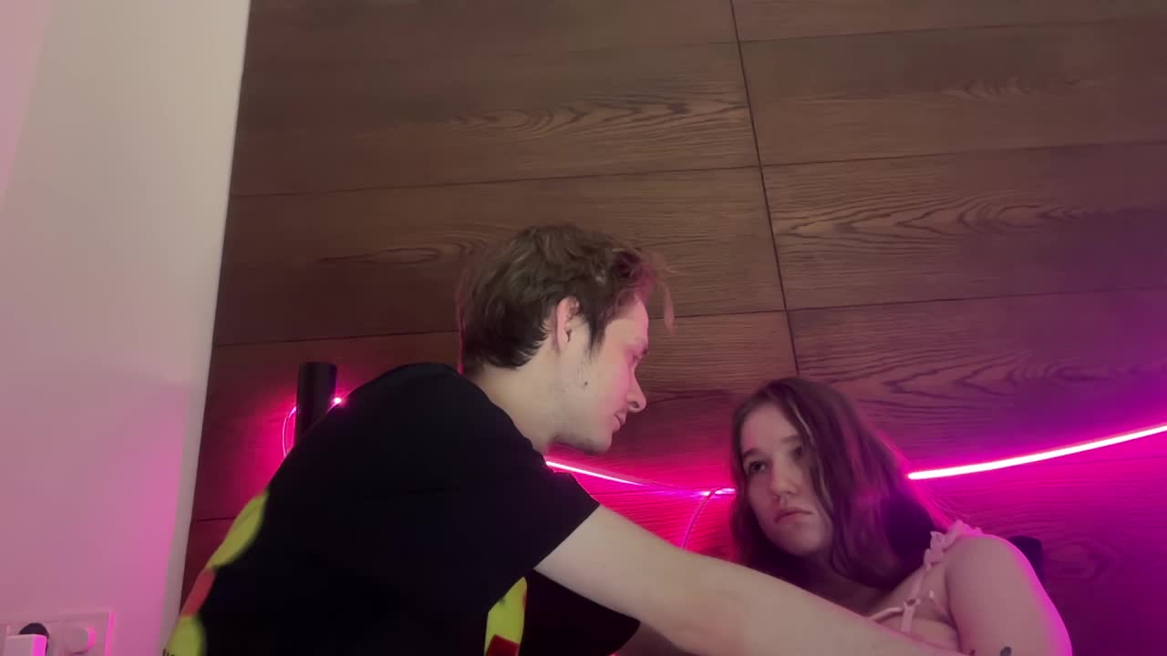 titsDestroy2007 Cam Model Chat March 27, 2026