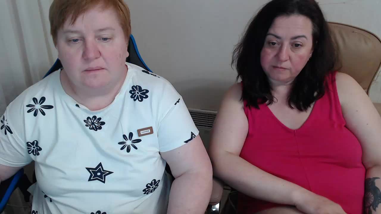 XMollyJaneEX Cam Model Chat March 27, 2026