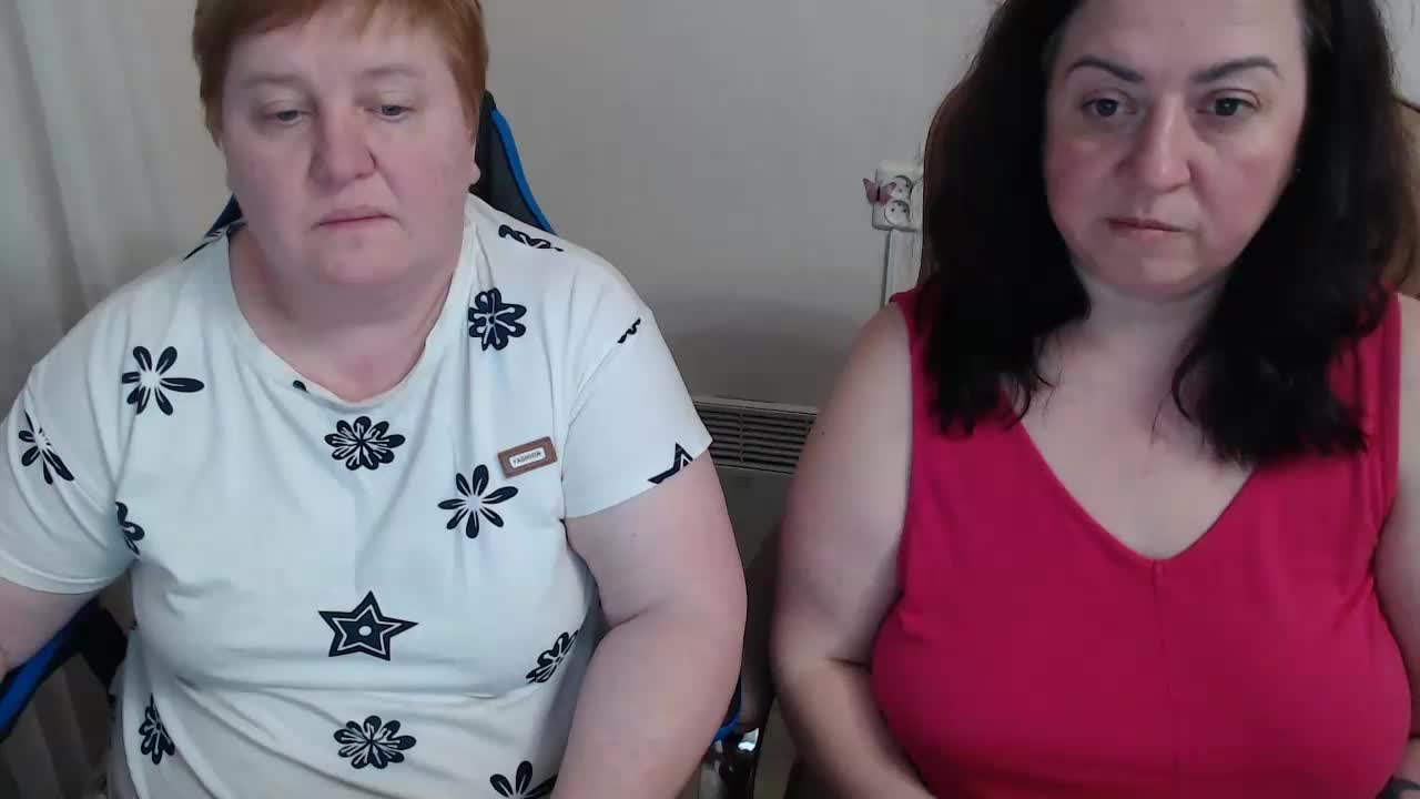 XMollyJaneEX Cam Model Chat March 27, 2026