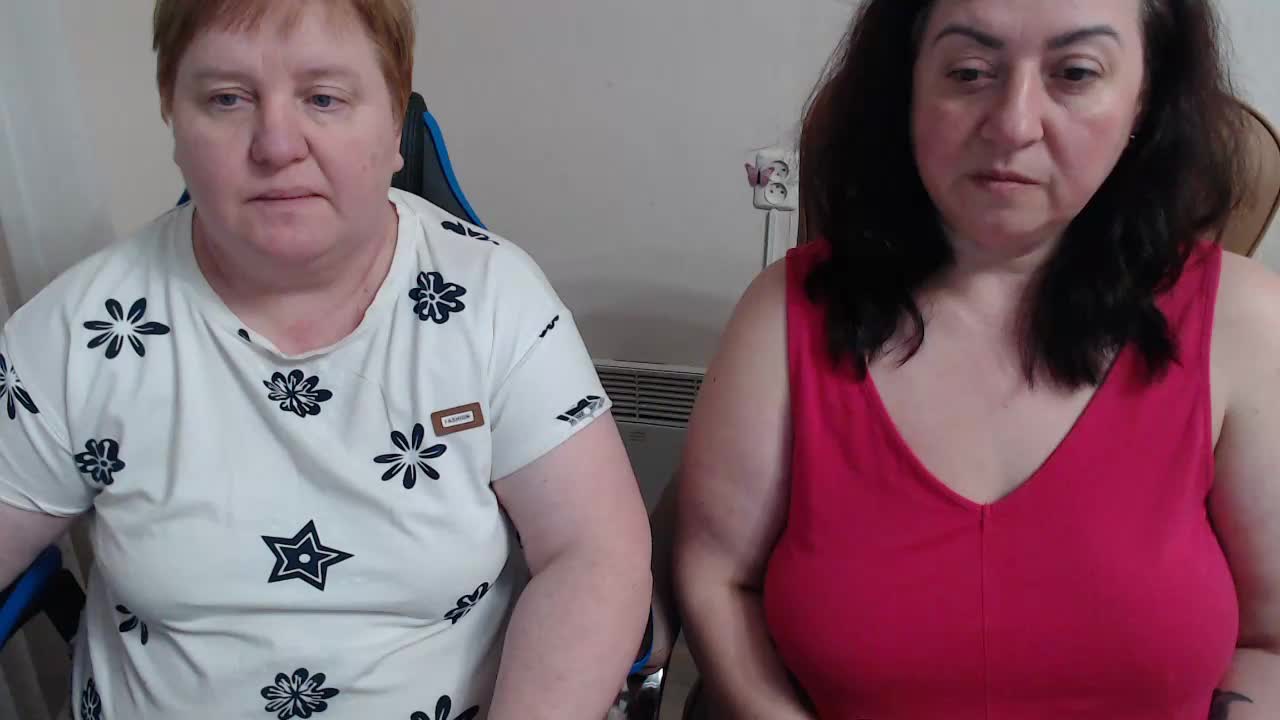 XMollyJaneEX Cam Model Chat March 27, 2026