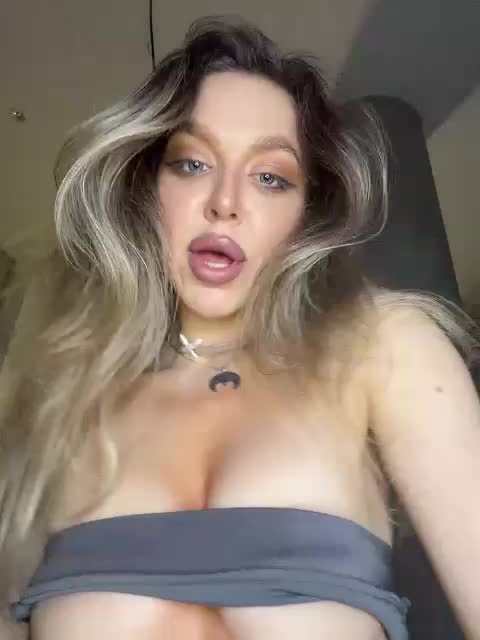 MistressX555 Cam Model Chat March 27, 2026