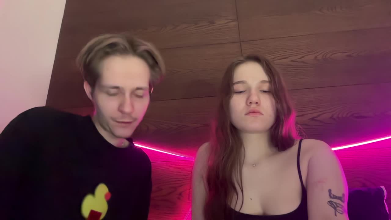 titsDestroy2007 Cam Model Chat March 27, 2026