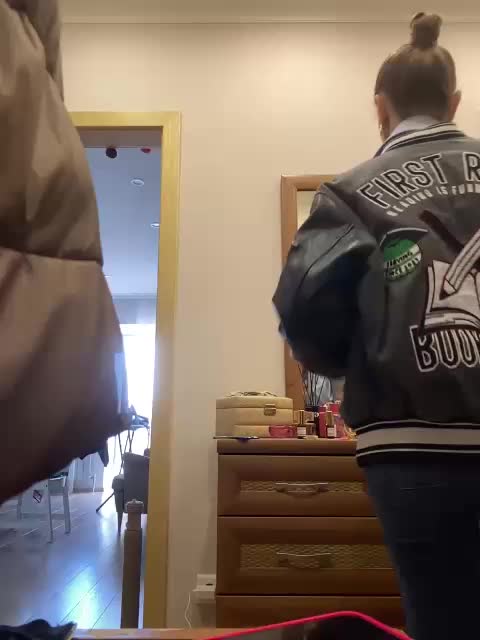 YuGoVi Cam Model Chat March 27, 2026