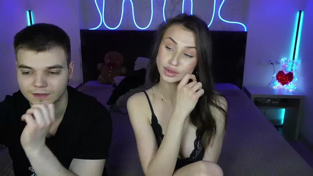 VikkiAndGeorge Cam Model Chat March 27, 2026