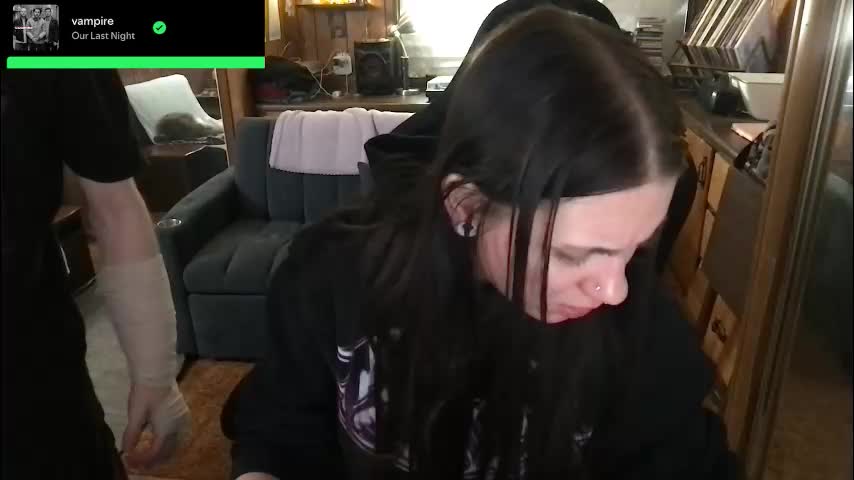 incognitoqueen Cam Model Chat March 27, 2026