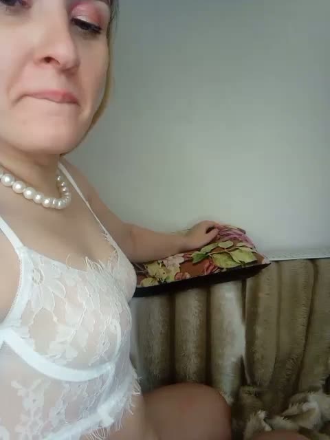 KiraBerht Cam Model Chat March 27, 2026