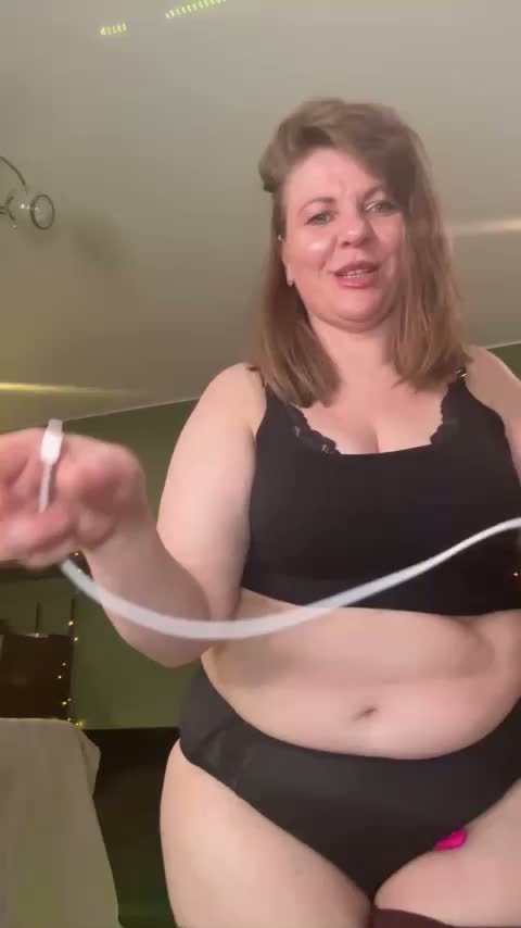 Veronika_Gold Cam Model Chat March 27, 2026