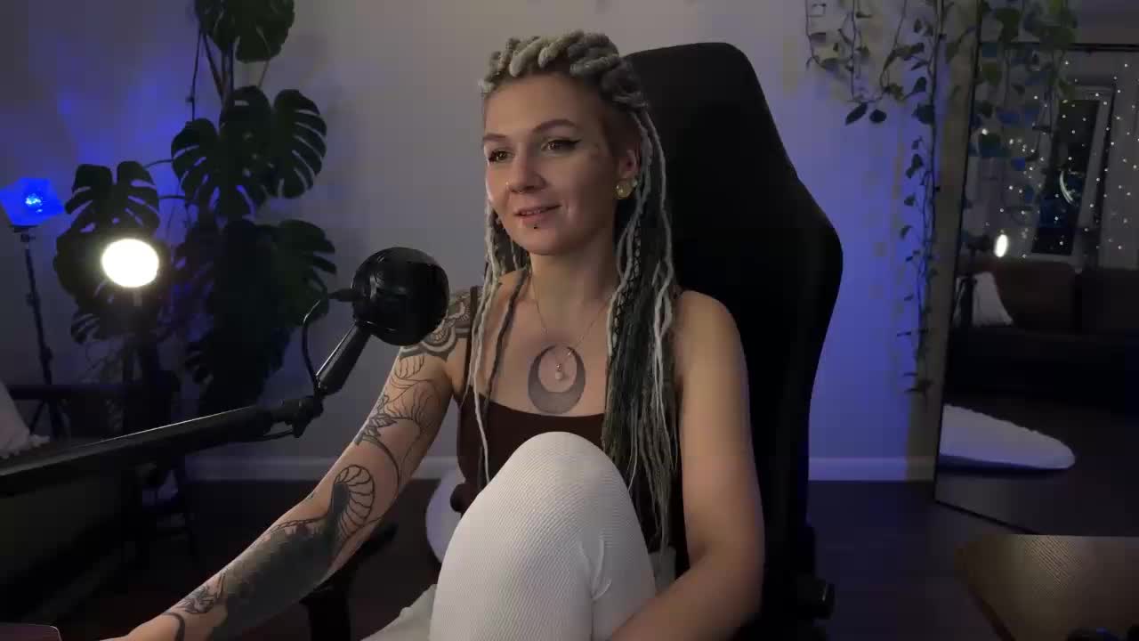 SOVA_tut Cam Model Chat March 27, 2026