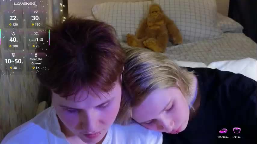 berry_assortment Cam Model Chat March 27, 2026