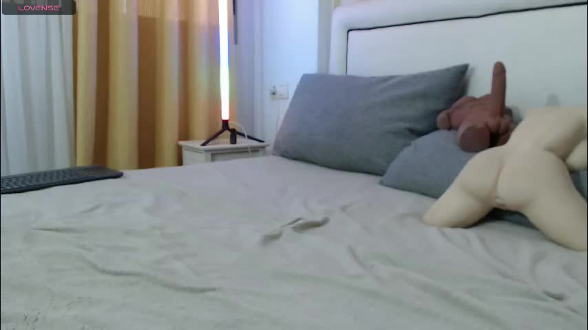 redheadxxl Cam Model Chat March 27, 2026