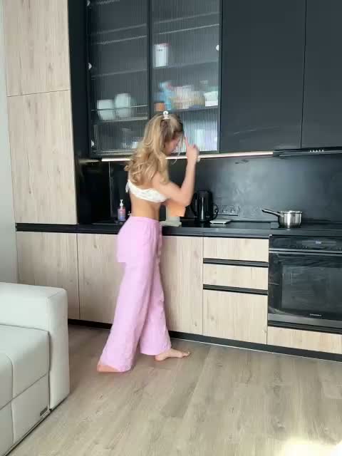 sweeetpeach Cam Model Chat March 28, 2026