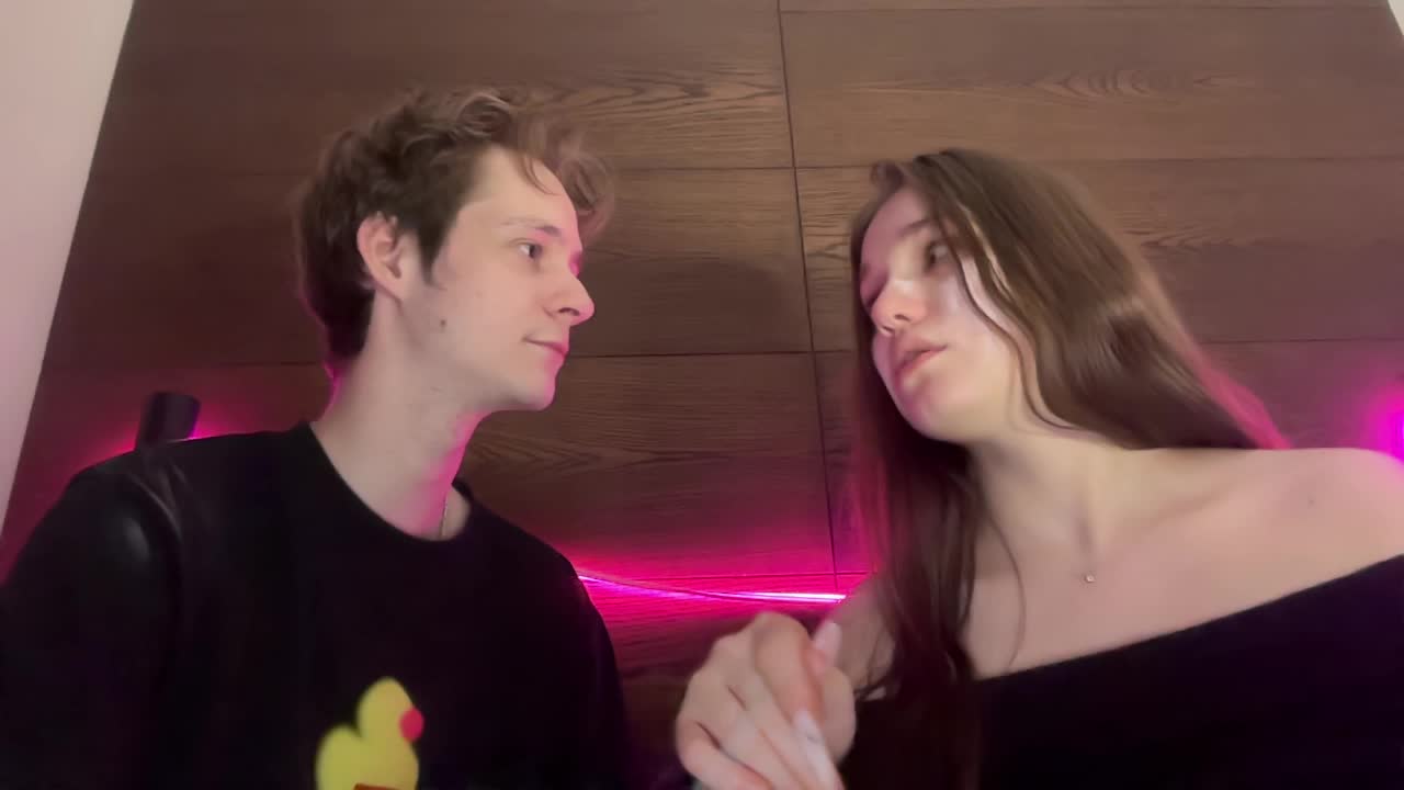 titsDestroy2007 Cam Model Chat March 28, 2026