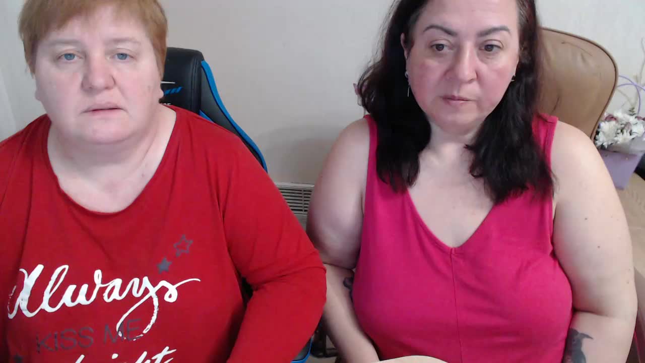 XMollyJaneEX Cam Model Chat March 28, 2026