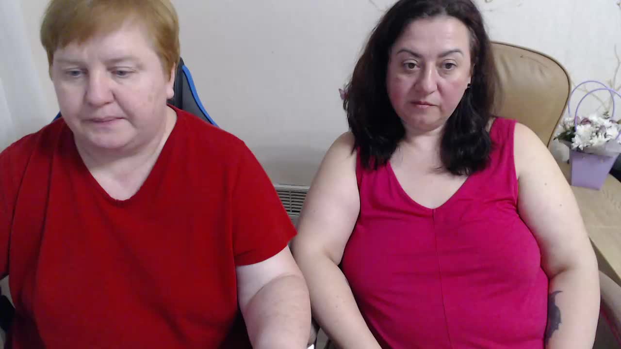 XMollyJaneEX Cam Model Chat March 28, 2026