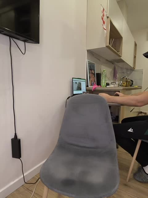 KissMyAss Cam Model Chat March 28, 2026