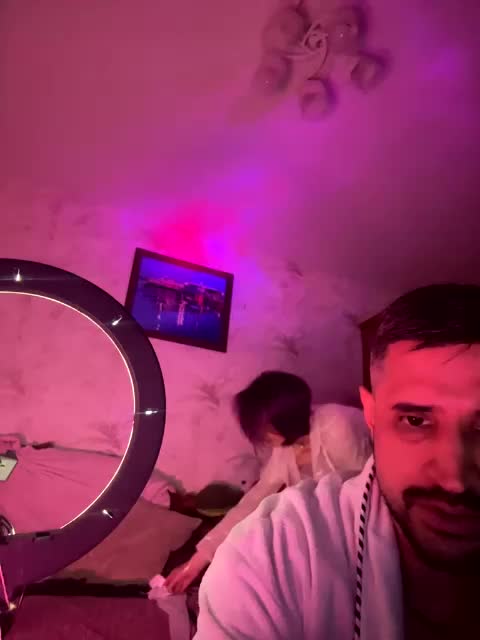 VIP17CoupleDream Cam Model Chat March 28, 2026