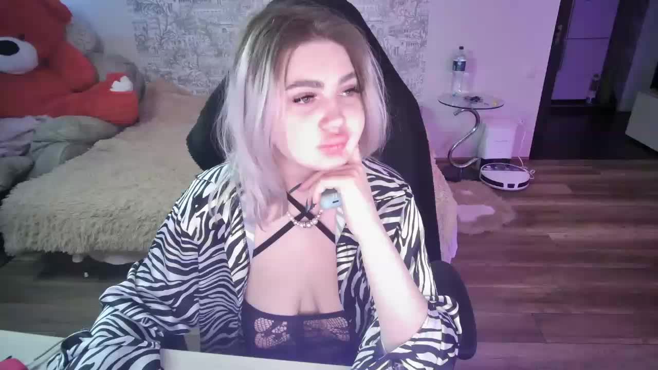 SlankyMic Cam Model Chat March 28, 2026