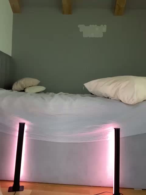 -Nezukoo- Cam Model Chat March 29, 2026