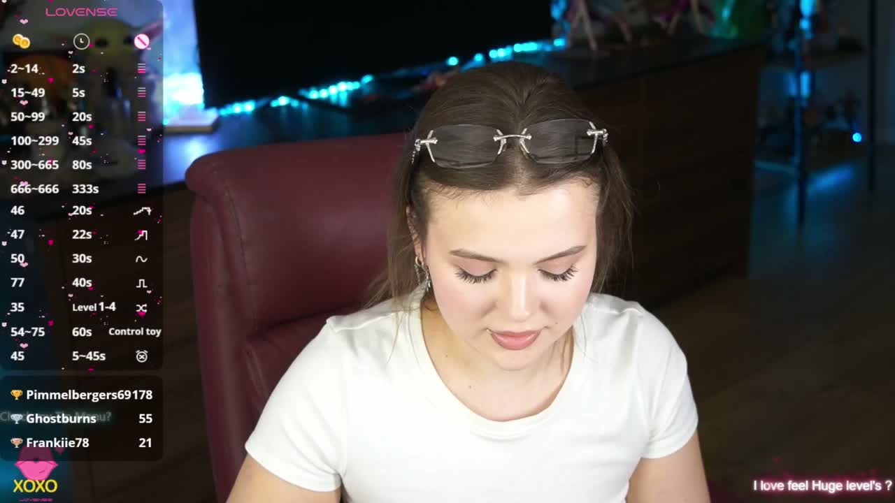 AfinaNights Cam Model Chat March 29, 2026