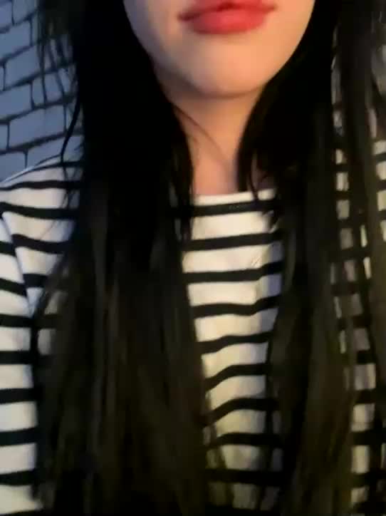 emogirl Cam Model Chat March 29, 2026